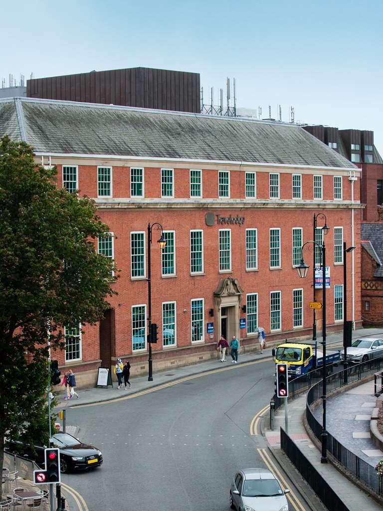Travelodge Chester Central Ngoại thất bức ảnh
