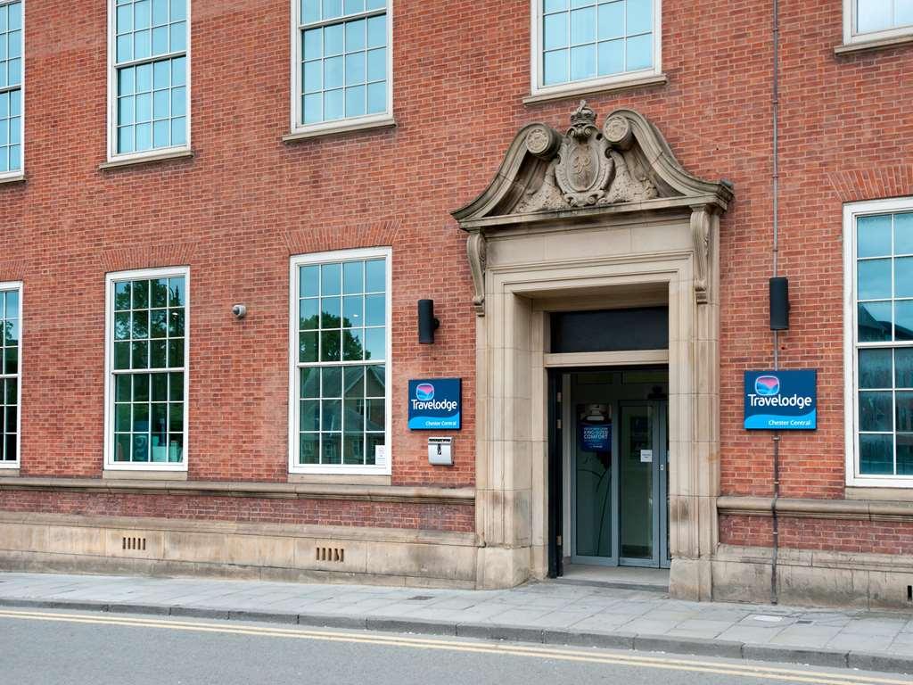 Travelodge Chester Central Ngoại thất bức ảnh