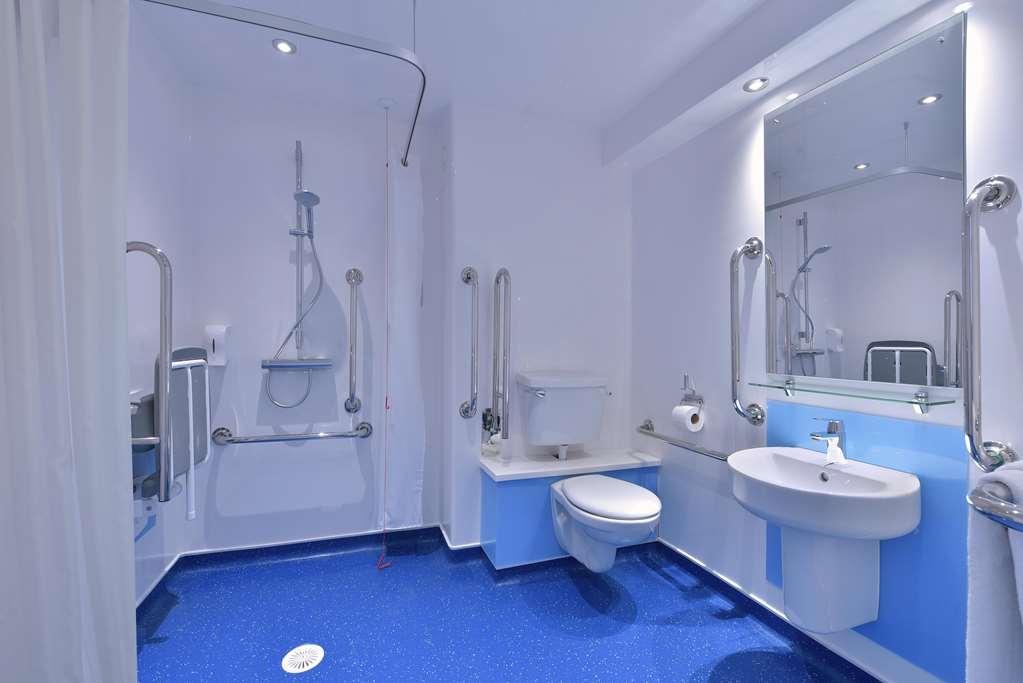 Travelodge Chester Central Phòng bức ảnh